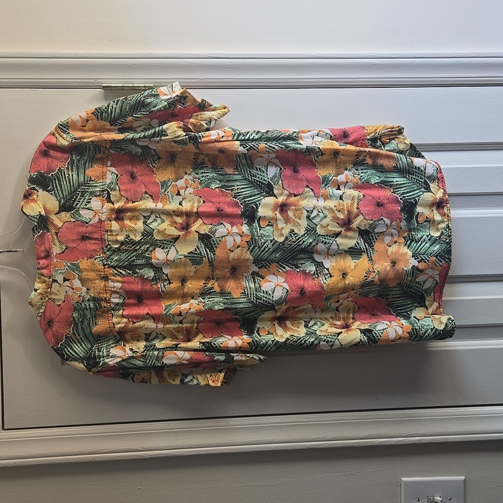 Floral Button-Up - Picture 2 of 4